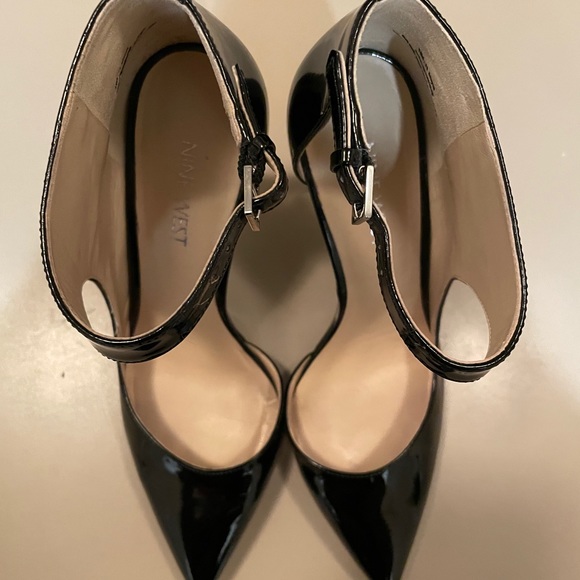 Nine West black liquid look ankle boot size 5 - Picture 2 of 3